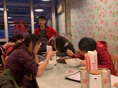 等位区-文三里屯面馆(三里屯店)