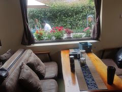 -小草屋轰趴馆别墅派对新场团建家庭聚会