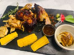 香草烤脆皮小春鸡-麦甜创意轻食餐厅(西康路店)