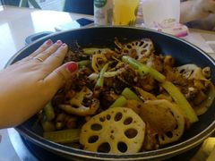 干锅牛蛙-蛙蛙叫干锅年代(簋街总店)