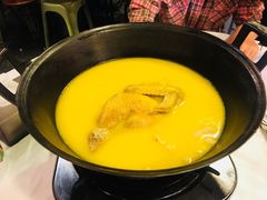 -鲜入围煮花胶鸡海鲜火锅