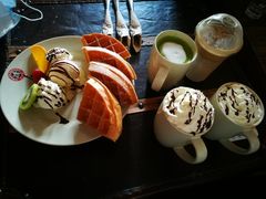 水果冰激凌松饼-MAAN COFFEE(金桥店)