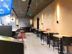 大堂-麦当劳(展览路店)