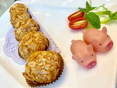 杏仁雪蛤球-皇朝尊会(龙之梦大酒店)