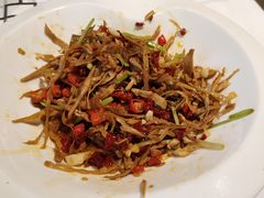 -丹江口渔村·湘味厨房(桃园店)