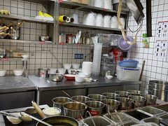 -魔都三兄弟酸辣粉·蘸卤炸串(虹桥万科店)
