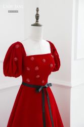 -Lady  Jane高端婚纱礼服馆