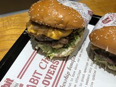 -The Habit Burger Grill 哈比特汉堡(爱琴海店)