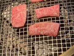 -铭牛烧肉·和牛海鲜自助(高新月牙湖店)