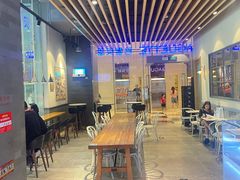 -巴黎贝甜(大宁国际商业广场店)