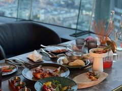 -Hi City·城市之巅