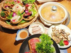 -菌彩云南野生菌火锅(万达广场店)