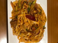 茄汁牛肉炒刀削面-好嫂子酱猪手•农家菜(华远坊店)