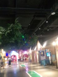 -点点梦想城(鑫苑都汇店)