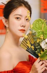 -艾米丽婚纱礼服