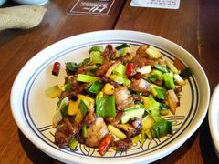 -云海肴·汽锅鸡·云南菜(天山百盛优客店)