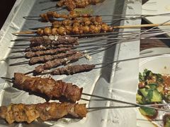 -三个大叔烤羊肉串·炭炉砂锅菜(西三旗店)