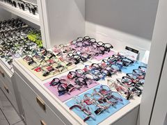 -J-Optical佳视明眼镜·蔡司视觉(青岛金茂览秀城店)