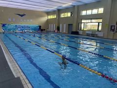 -鲸灵公元游泳中心