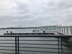 -郑东新区龙湖公共艺术中心