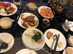 -唐拉雅秀酒店-西锦汇空中BBQ·思创餐厅