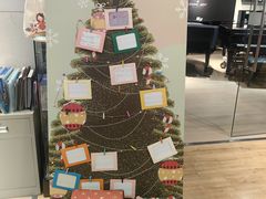 -柏斯音乐艺术中心·钢琴·吉他(上音店)