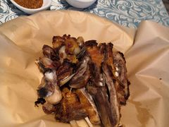馕坑果木烤羊排-巴扎美食·新疆菜·西域歌舞表演餐厅(新疆大厦店)