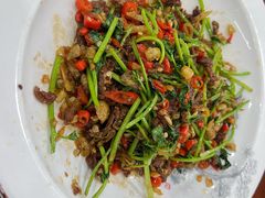 -湖南人家湘菜馆(镇江路店)
