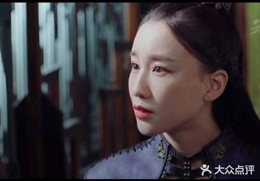 姹萝下令禁止提供日常用品和食物给晚媚和长安