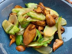 牛肝菌-静颐茶馆·素食(龙华店)