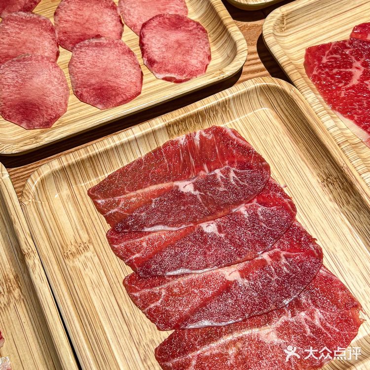 我的深圳饭堂…人均100+，扶墙走 