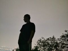 -鬼笑石后山停车场