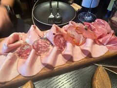 -wineapp葡萄酒餐吧(外滩金融中心店)