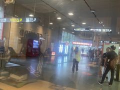 -麦当劳(轻轨曹杨路店)
