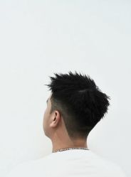 -逸丝风尚专注烫染