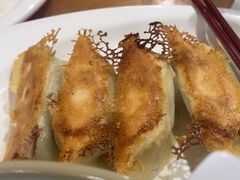-鲜鲜锅贴(荆山路店)