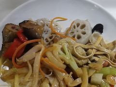 -感恩心素食馆(百世广场店)