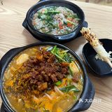 大理古城一定要去吃的砂锅米线店！