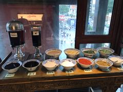 自助调料区-纸盐河码头火锅(十八梯店)