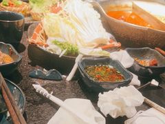 -湊湊火锅·茶憩(打浦桥日月光店)