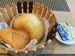 -亮马河饭店翠雅咖啡厅