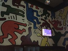 -唛客疯量贩式KTV(金飞达广场店)