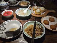 -张氏宽窄巷成都名小吃(茂业百货华强北店)