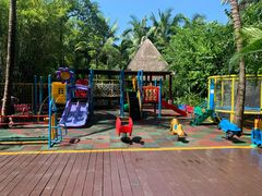 -三亚湾海居铂尔曼度假酒店