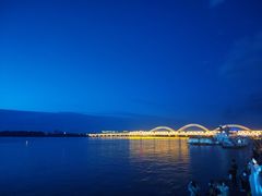 -人民防洪胜利纪念塔