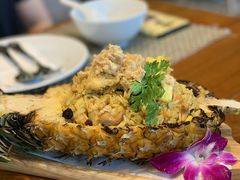 -Chom Cafe and Restaurant