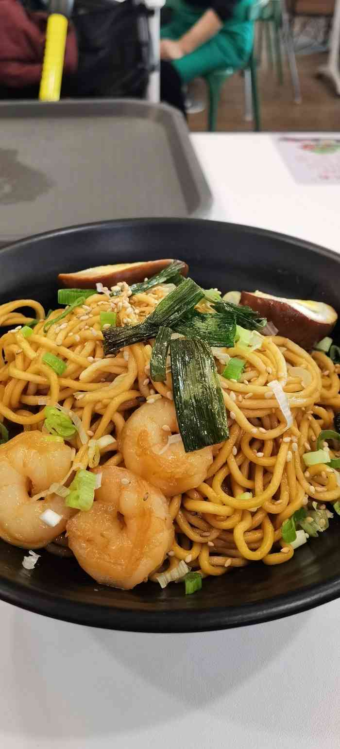 海洋馆里唯一吃饭的地方大老远跑过来就想逛一天只能