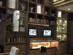 -西安大雁塔科技大学地铁站亚朵酒店