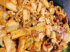 -拿渡麻辣香锅(银泰创意城店)