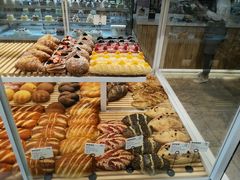 -焙丽拾光(麦凯乐直营店)